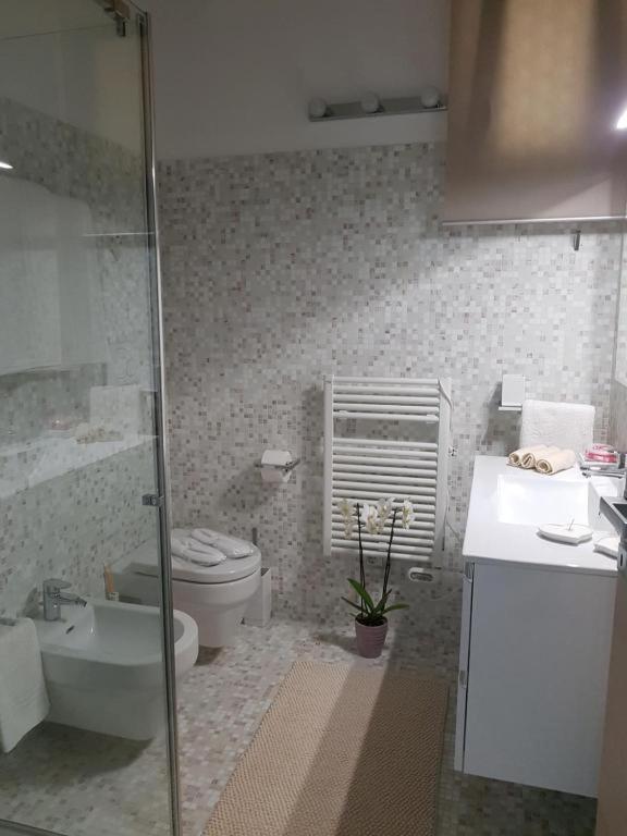 De Luxe Apartments Eden Σιρμιόνε Εξωτερικό φωτογραφία